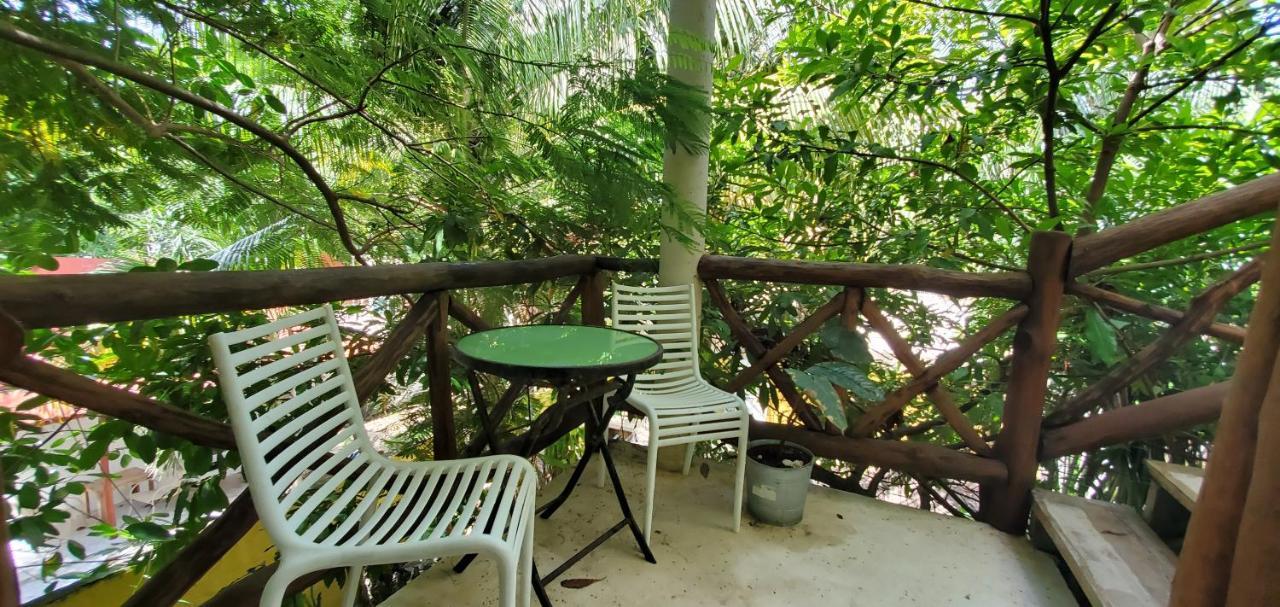 بويرتو موريلوس Layla Guesthouse المظهر الخارجي الصورة